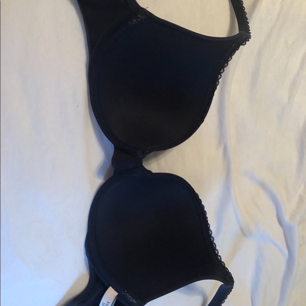 Bras - Picture 4 of 6
